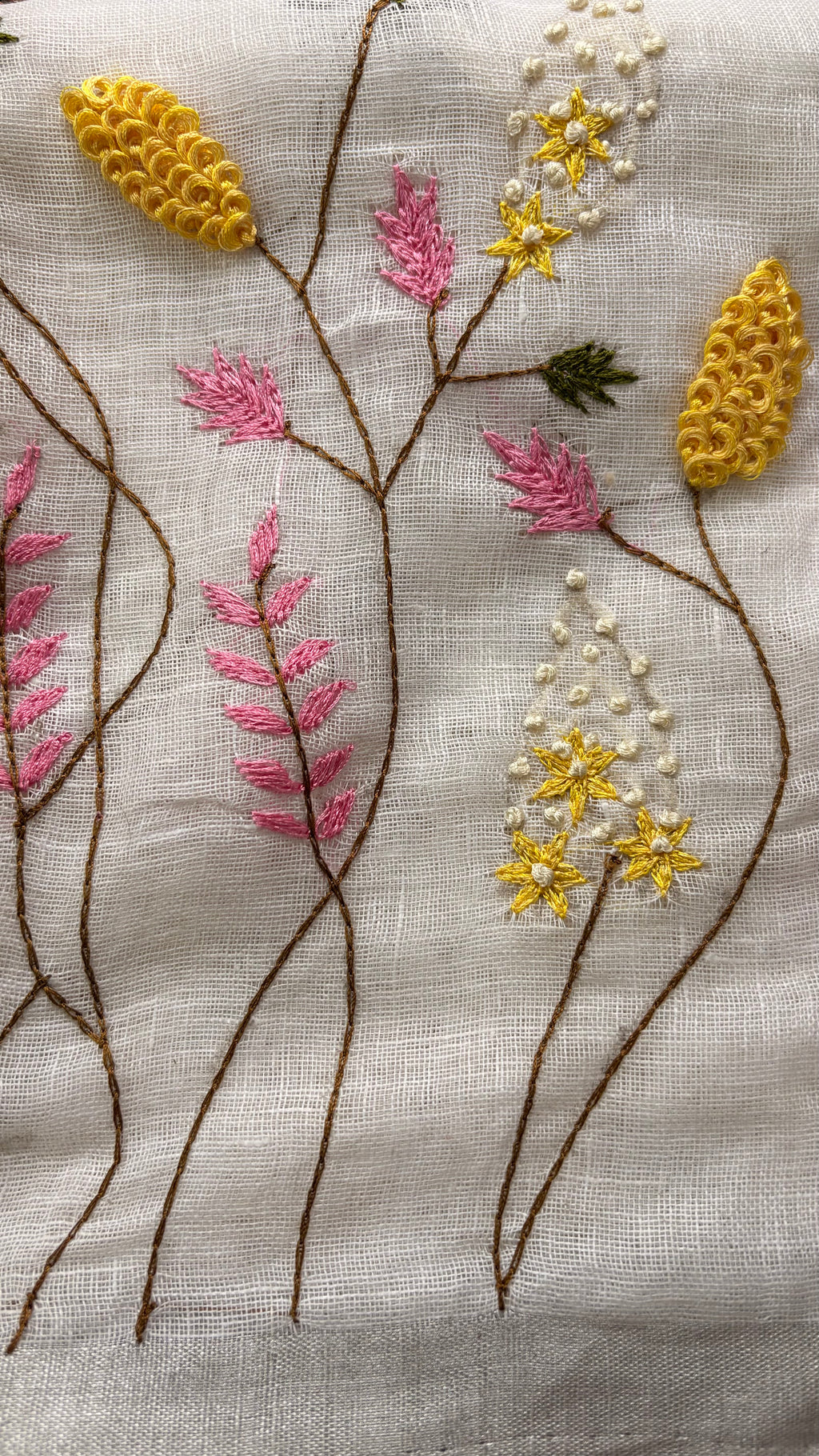 ASHIMAA - Premium Linen Hand Embroidered saree