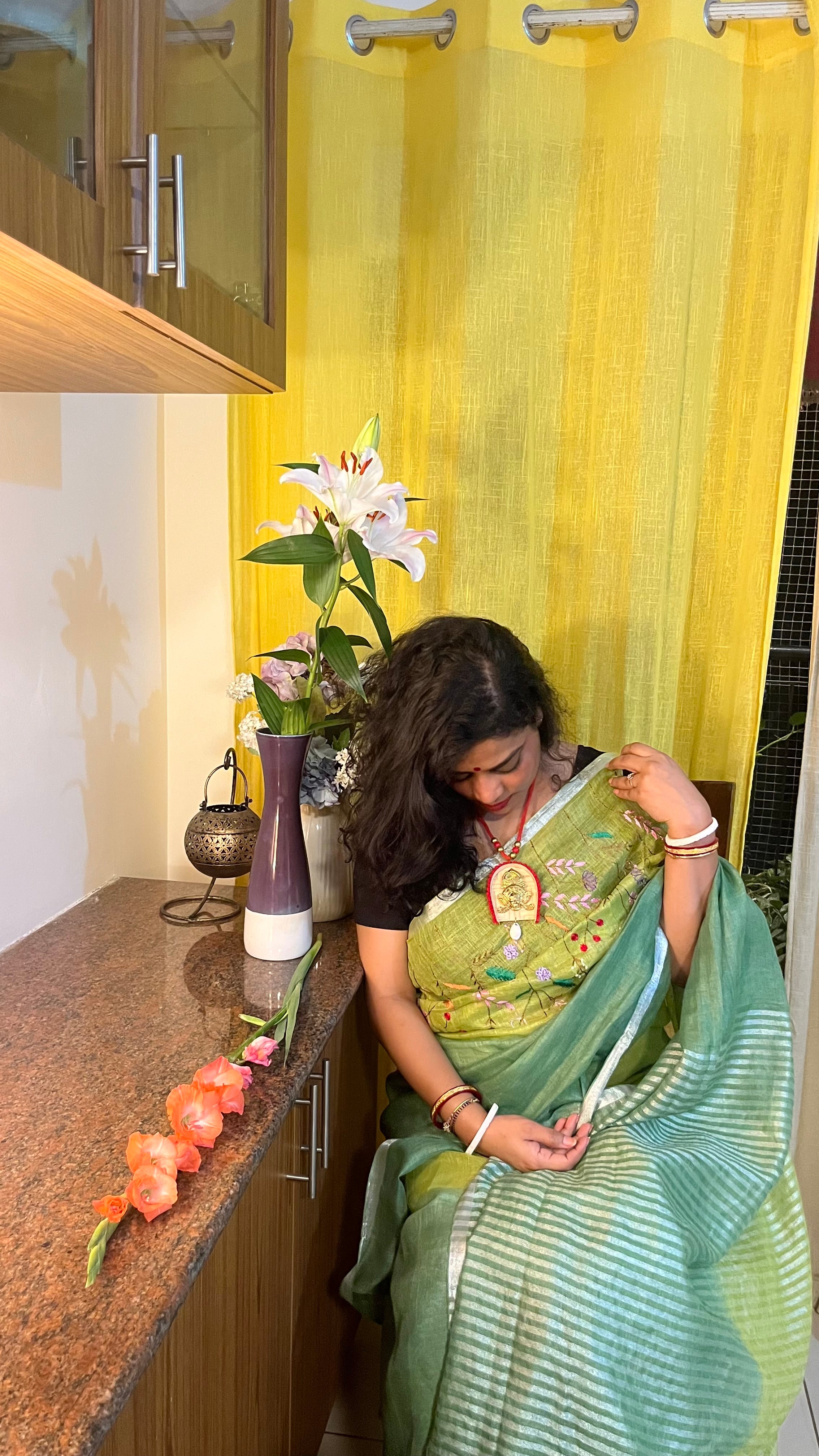 VASUNDHARA - Pure Linen Hand-Embroidered French Knot Saree