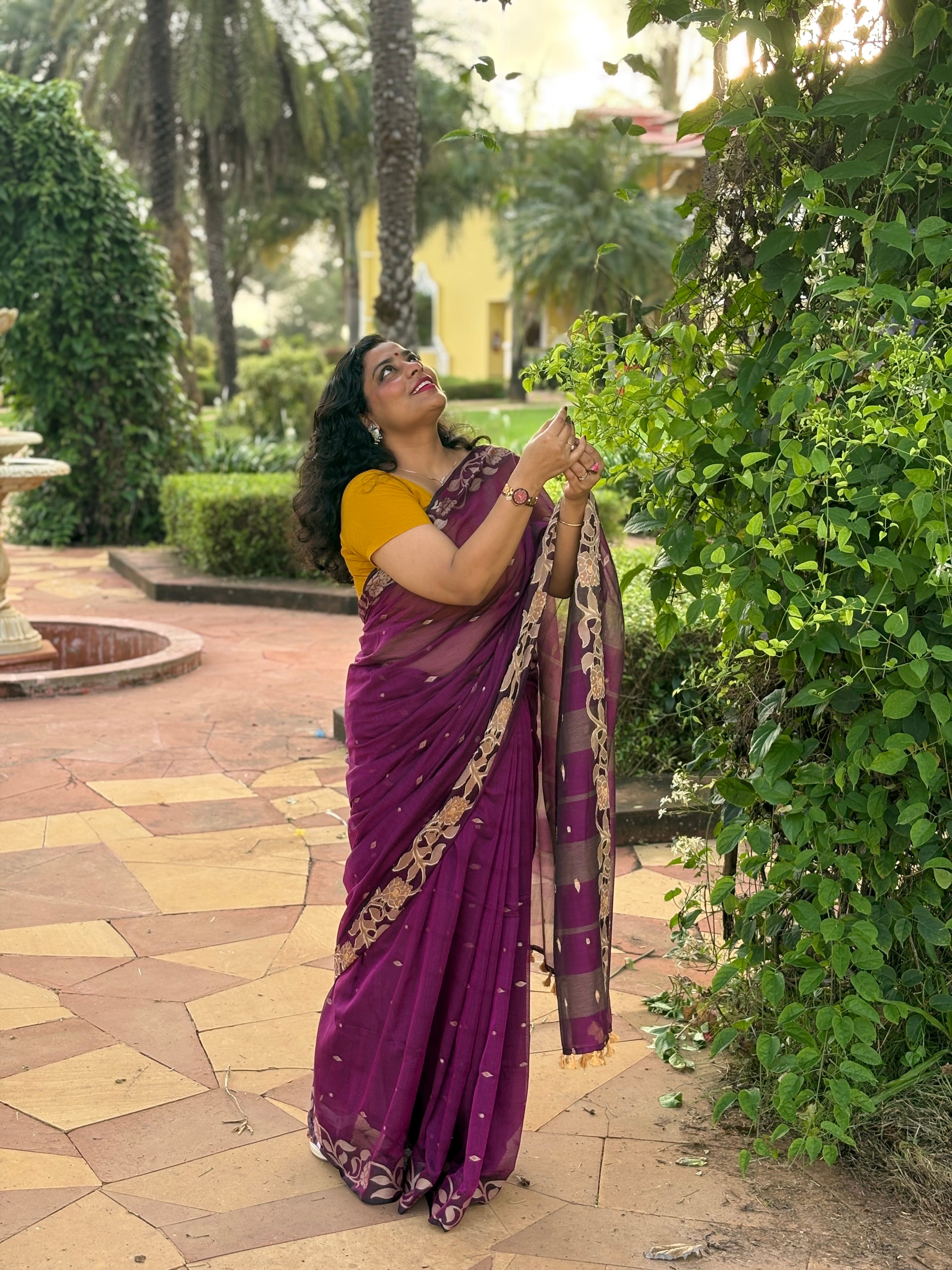 RAMYA - Premium Mul-Cotton Floral Tangail Saree